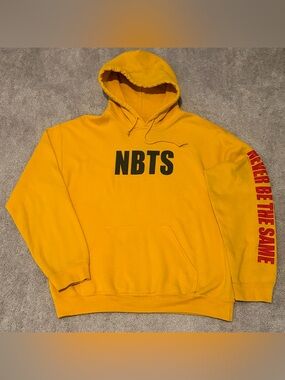 Camila Cabello Women’s Yellow Hoodie NBTS Never Be The Same Size Medium